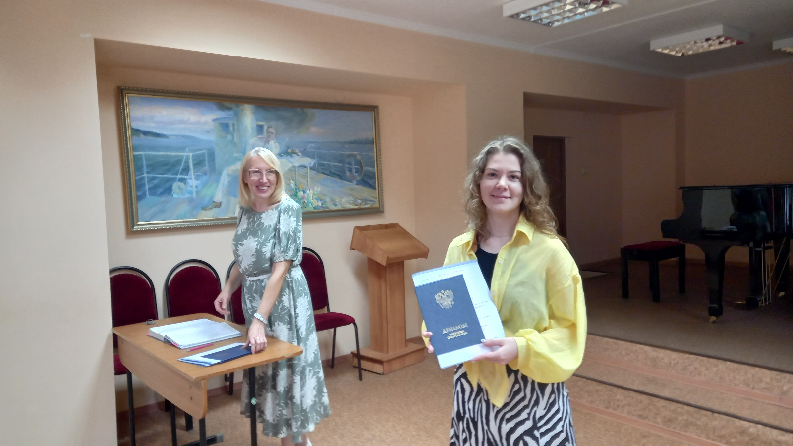 25 июля прошло вручение дипломов бакалавра выпускникам профиля «Изобразительное искусство».